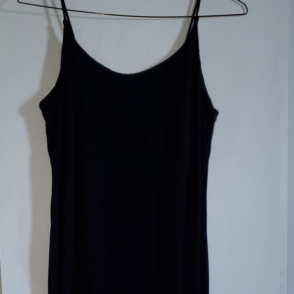 H&M DRESS - Picture 2 of 9